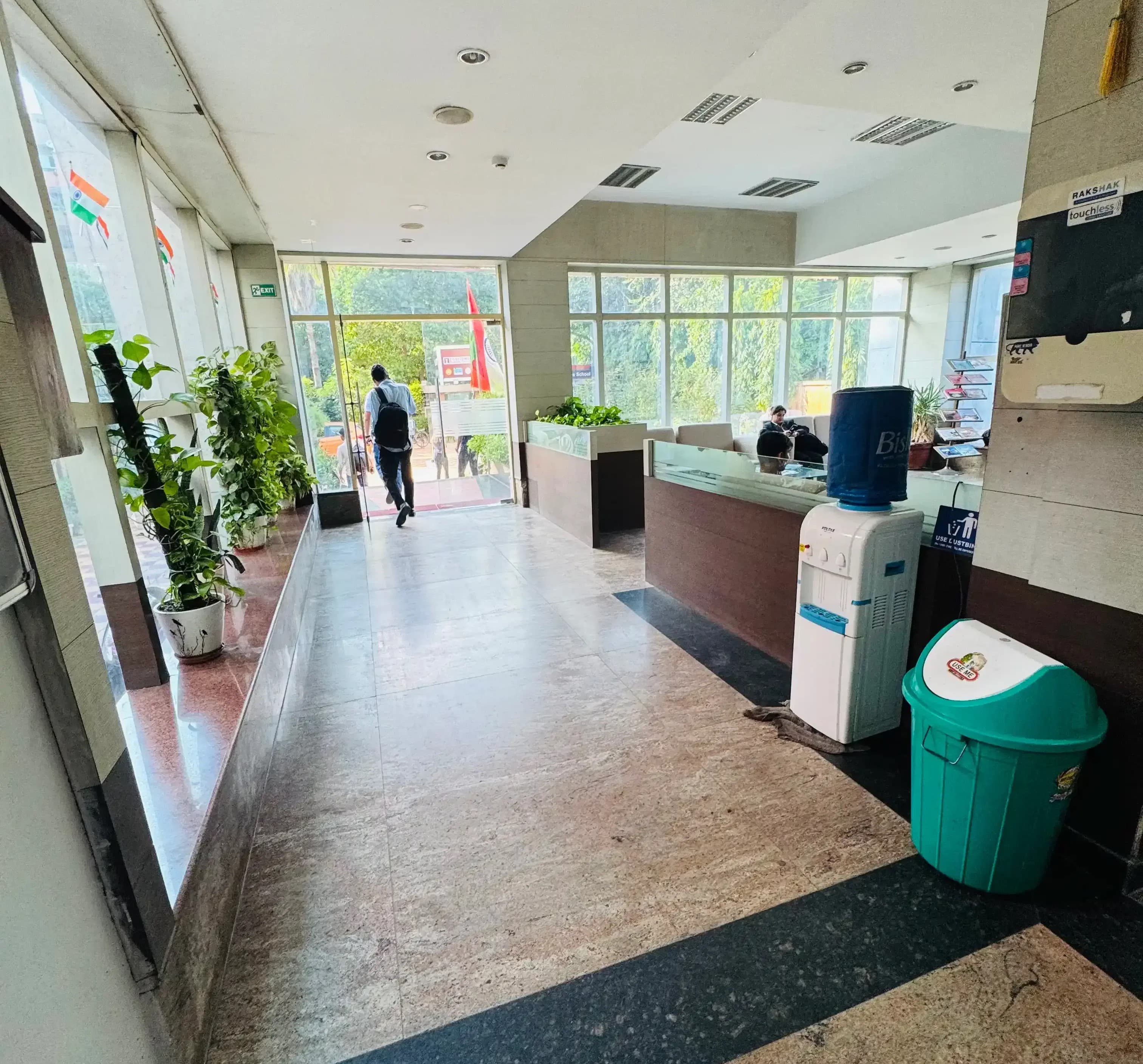 Fostiima Business School New Delhi Academic Building photo 5